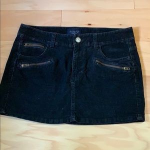 Corduroy black skirt